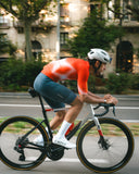 <p>RACE-WINNING KIT. FULLY CUSTOMISED.</p>